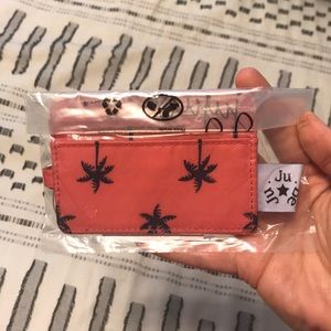 JuJuBe Be Charged Palm Beach design